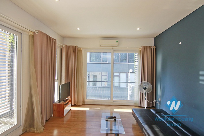 Sunshine apartment for rent near Lotte Tower, Ba Dinh